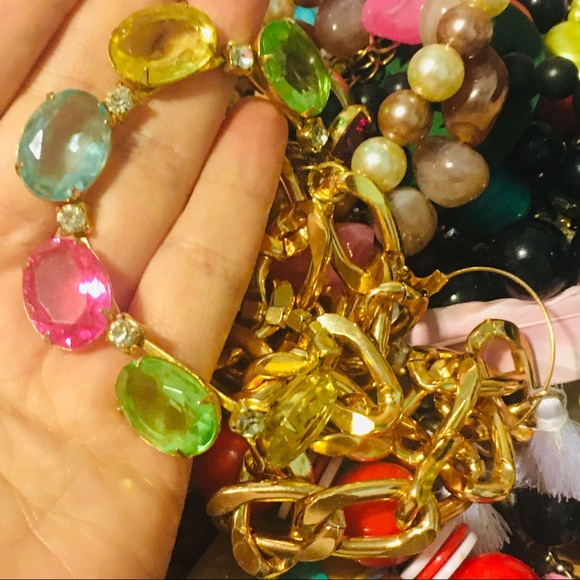 ‼️LAST BUNDLE ‼️30+PCs Vintage to modern Jewelry bundle.Only a few bundles left - Picture 6 of 9